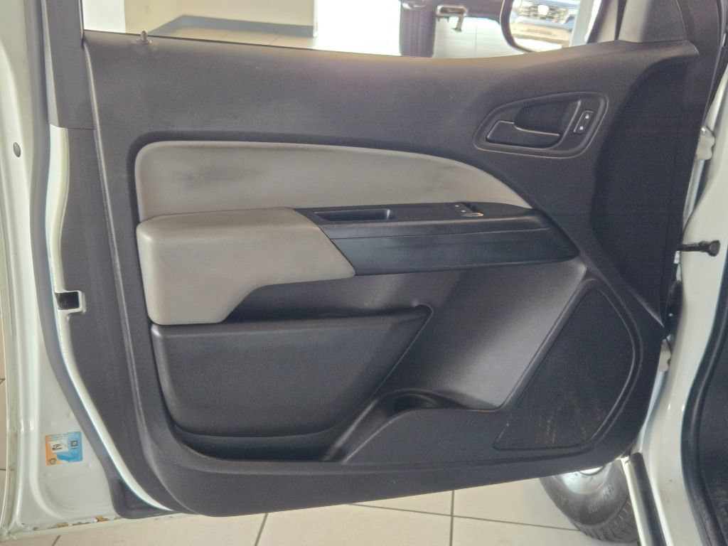 Certified 2017 Chevrolet Colorado W/T w/ WT Convenience Package RWD image 16