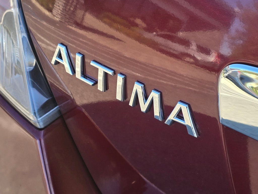 Used 2012 Nissan Altima 2.5 S FWD image 26
