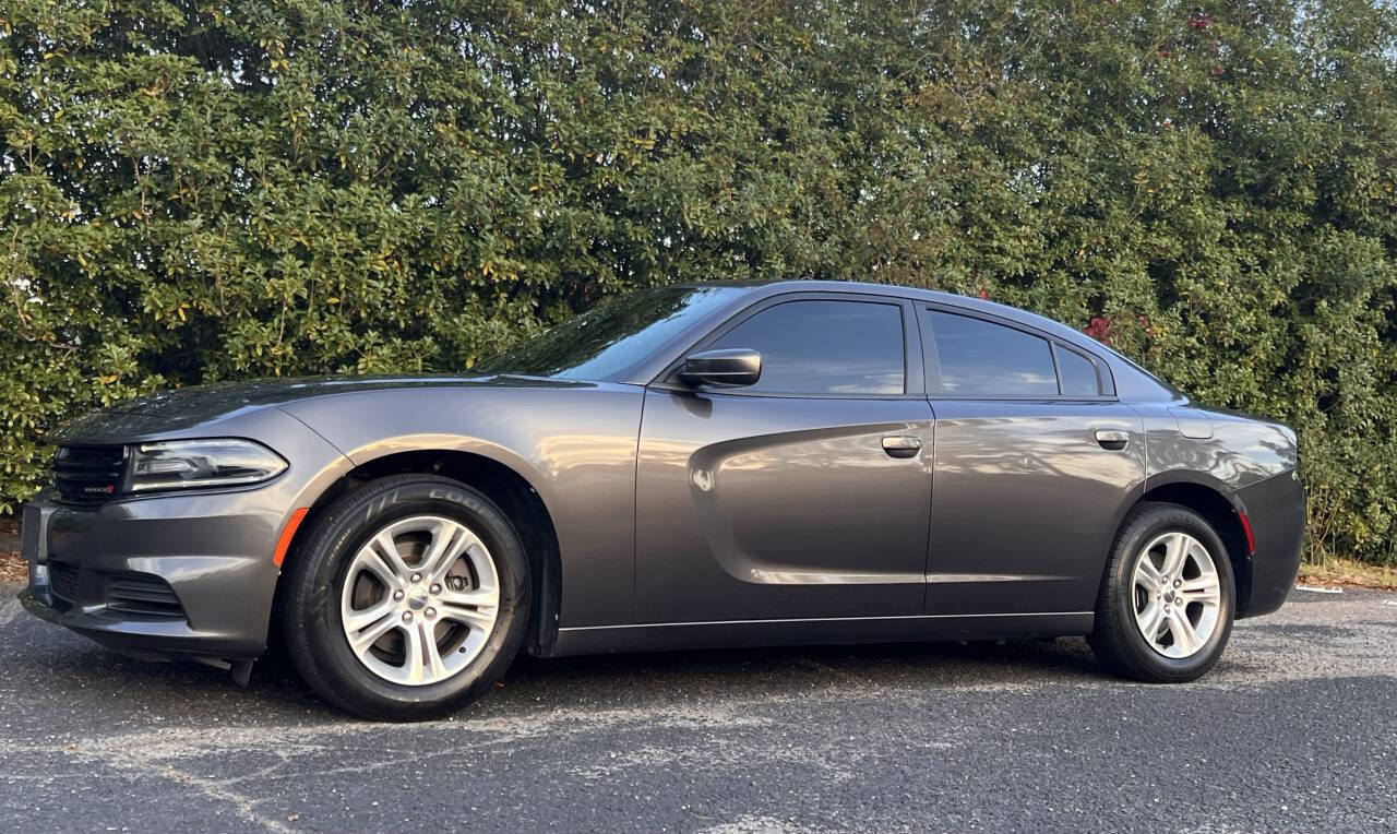 Used 2020 Dodge Charger SXT image 3