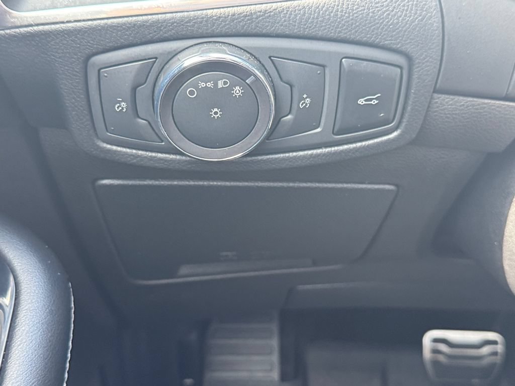 Used 2018 Ford Edge Sport w/ Equipment Group 401A AWD/4WD image 23