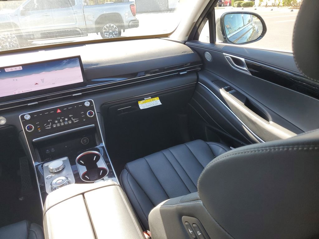 Used 2025 Genesis GV80 2.5T image 24