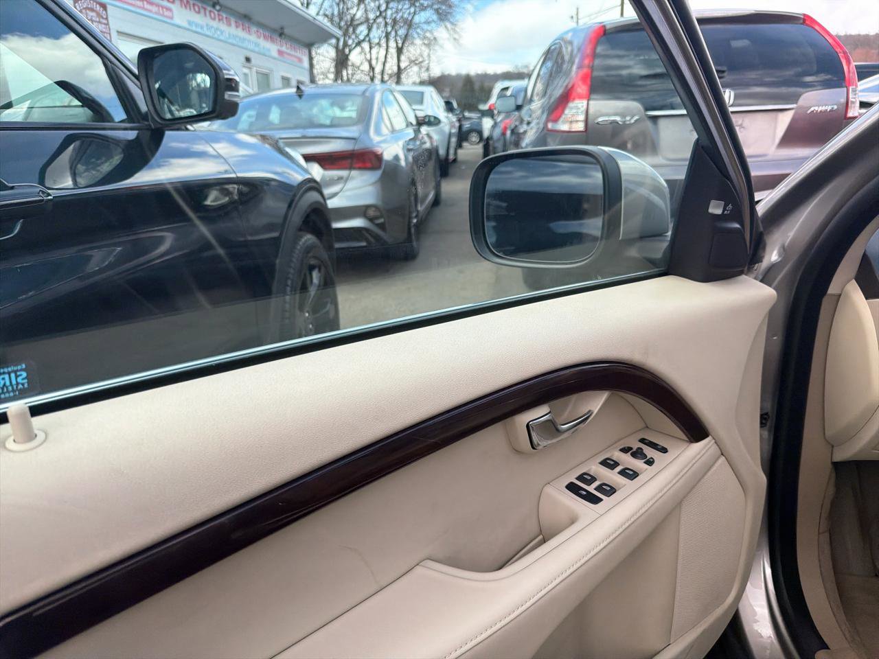 Used 2012 Volvo XC70 T6 image 17