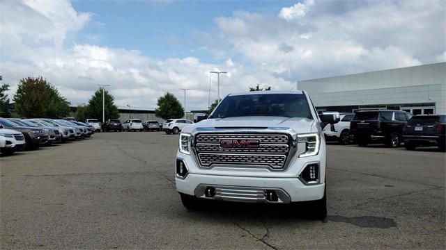 Used 2022 GMC Sierra 1500 Denali w/ Driver Alert Package II image 3