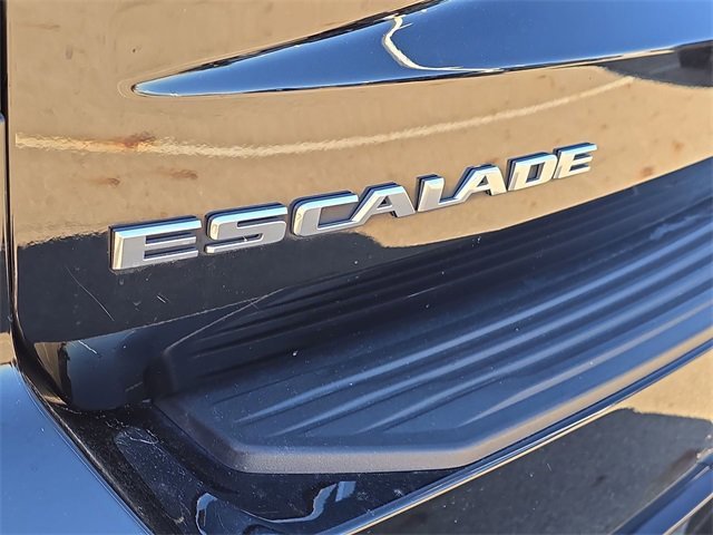 Certified 2022 Cadillac Escalade Premium Luxury image 33