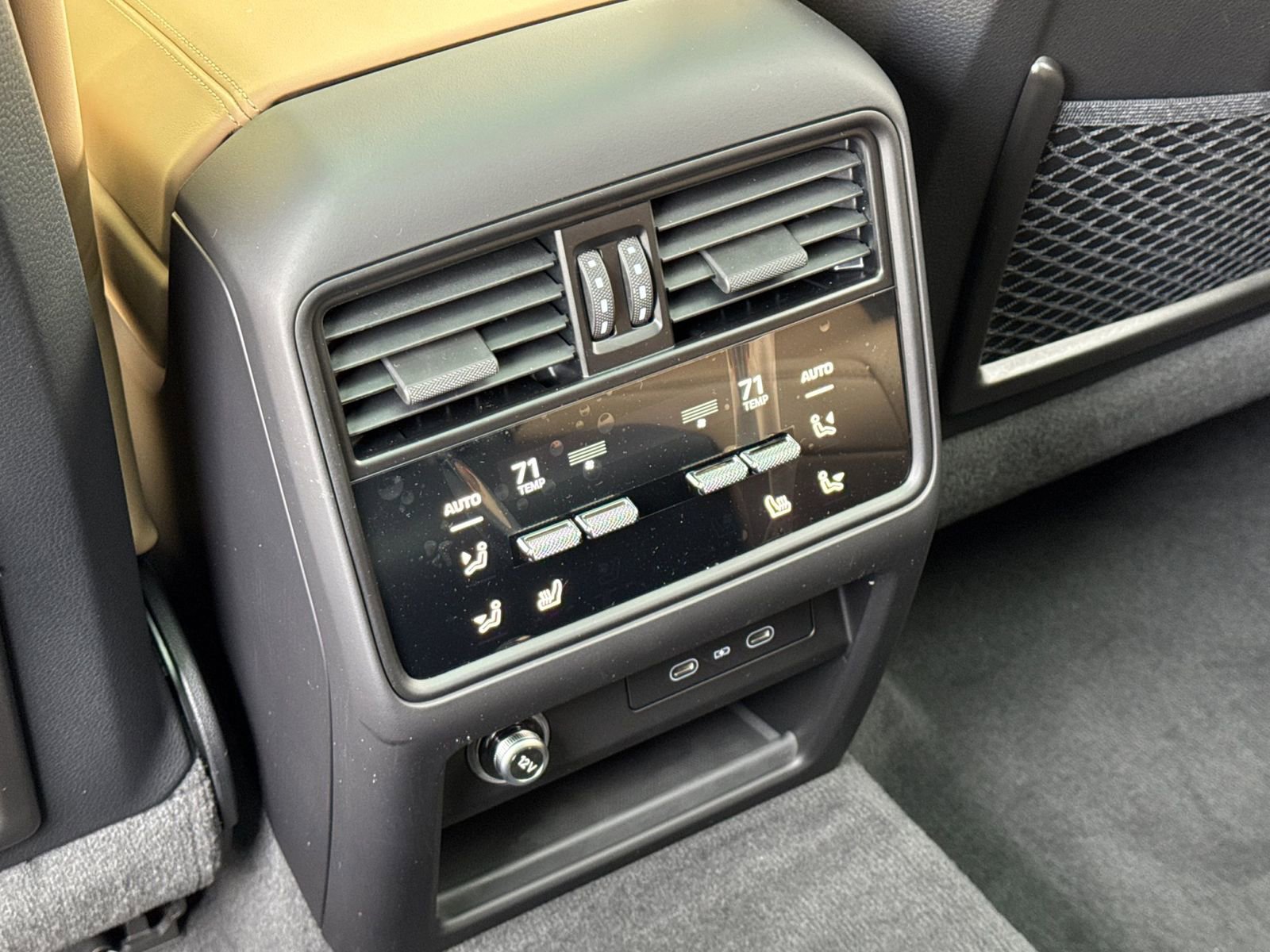 New 2026 Porsche Cayenne GTS image 15