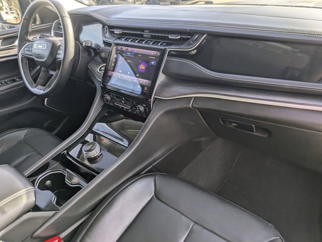 Used 2022 Jeep Grand Cherokee Limited image 31