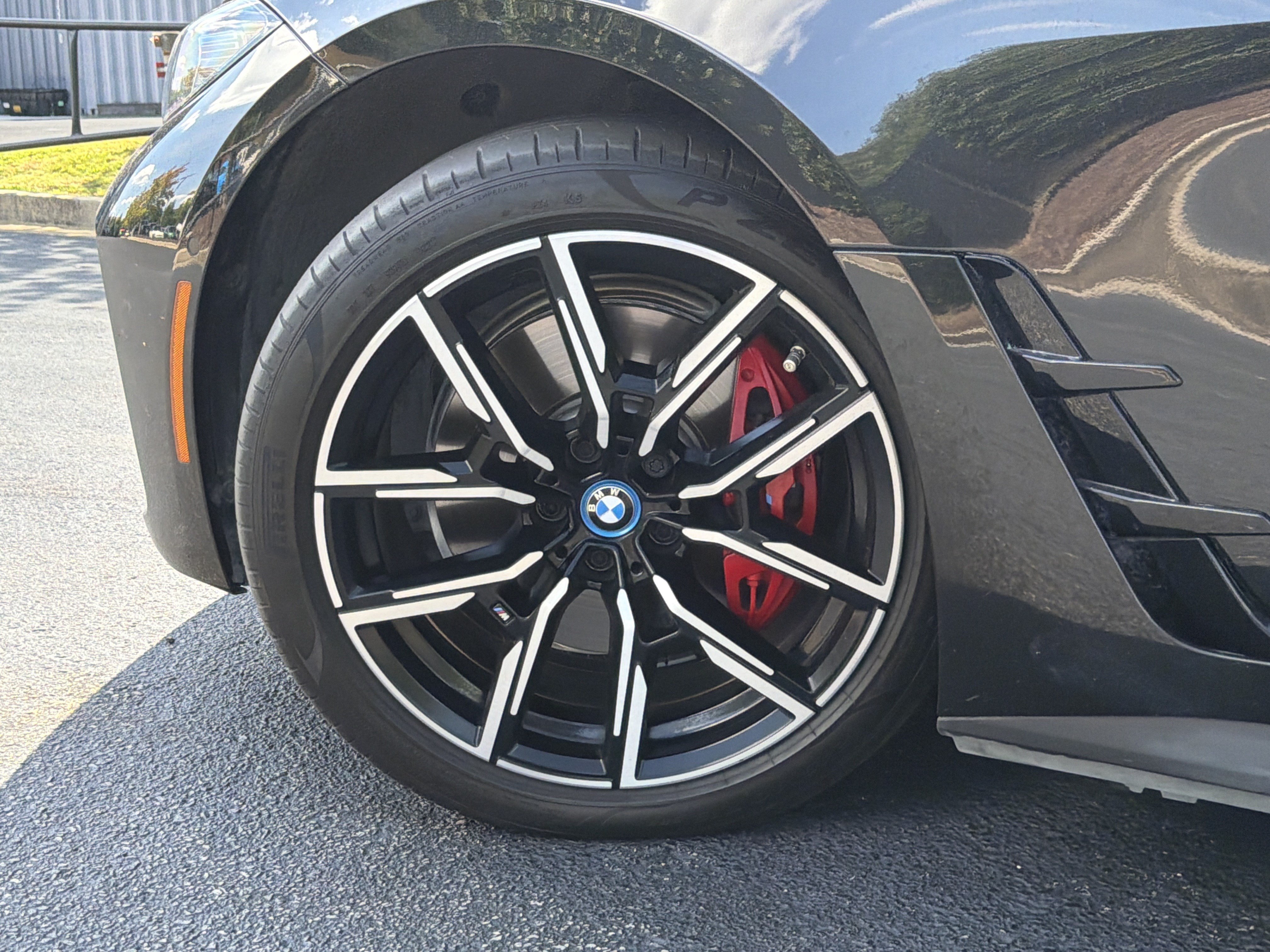 Used 2023 BMW i4 eDrive40 w/ M Sport Package RWD image 14
