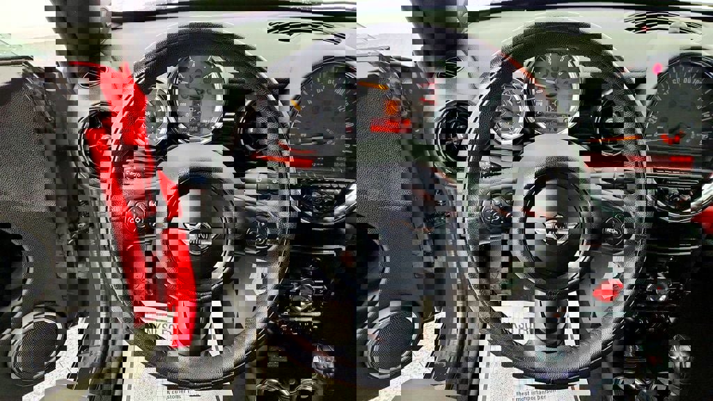 Used 2015 MINI Cooper Roadster image 14