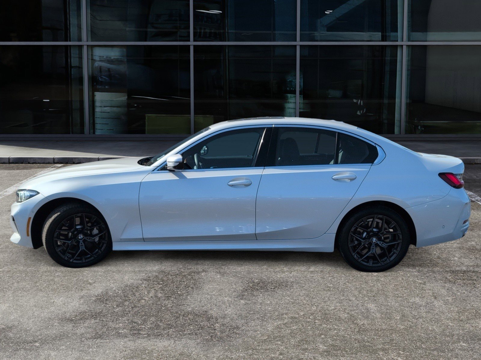 Used 2025 BMW 330i Sedan image 10