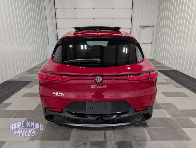 Used 2024 Alfa Romeo Tonale Ti image 3