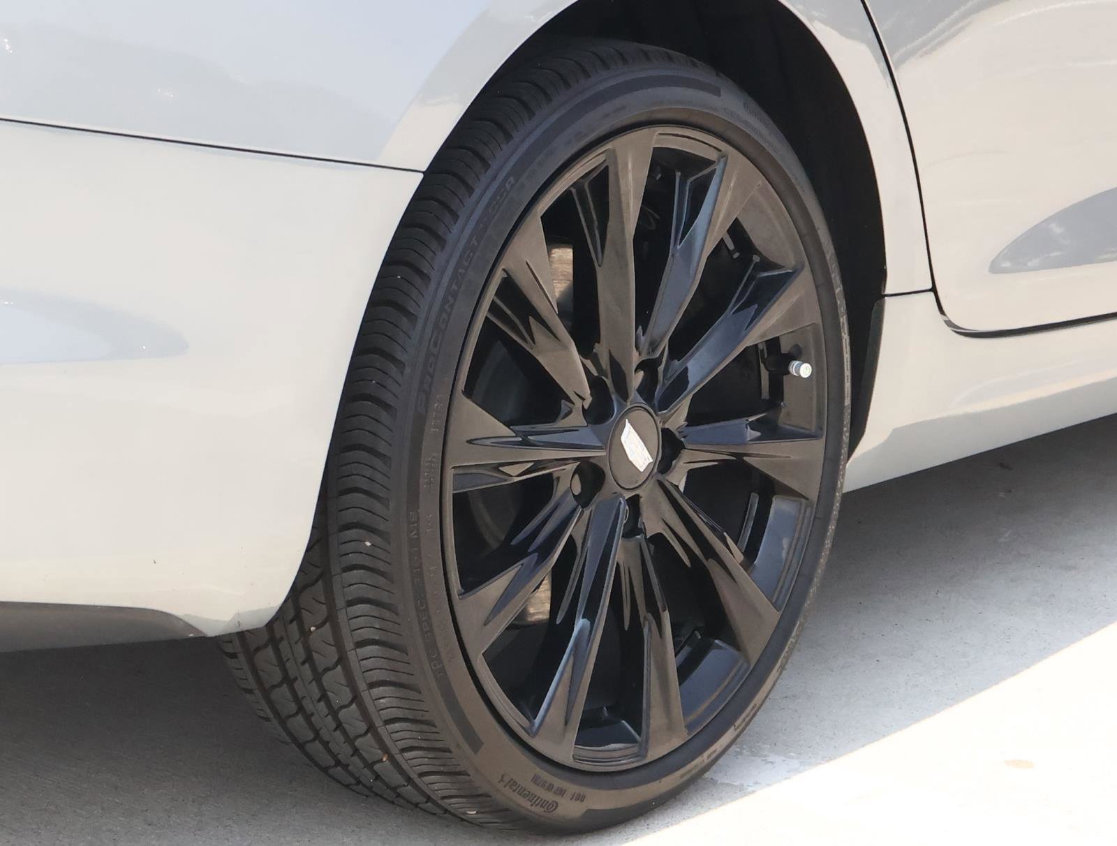 Used 2025 Cadillac CT4 Luxury RWD image 12