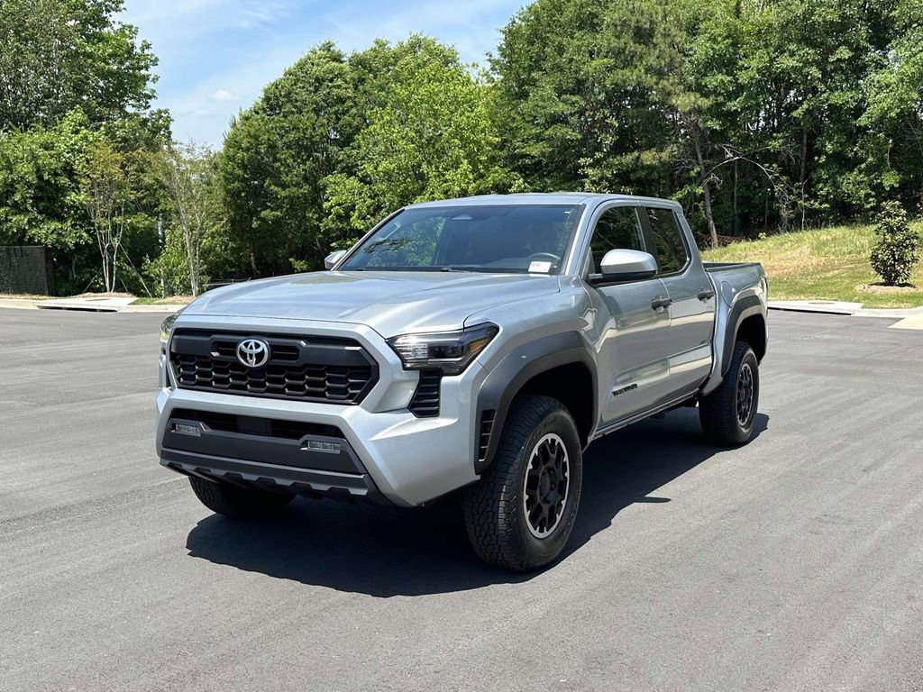 Used 2024 Toyota Tacoma TRD Off-Road AWD/4WD video 3