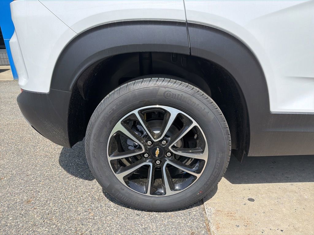 New 2026 Chevrolet TrailBlazer LT w/ LT Cold Weather Package AWD/4WD image 28