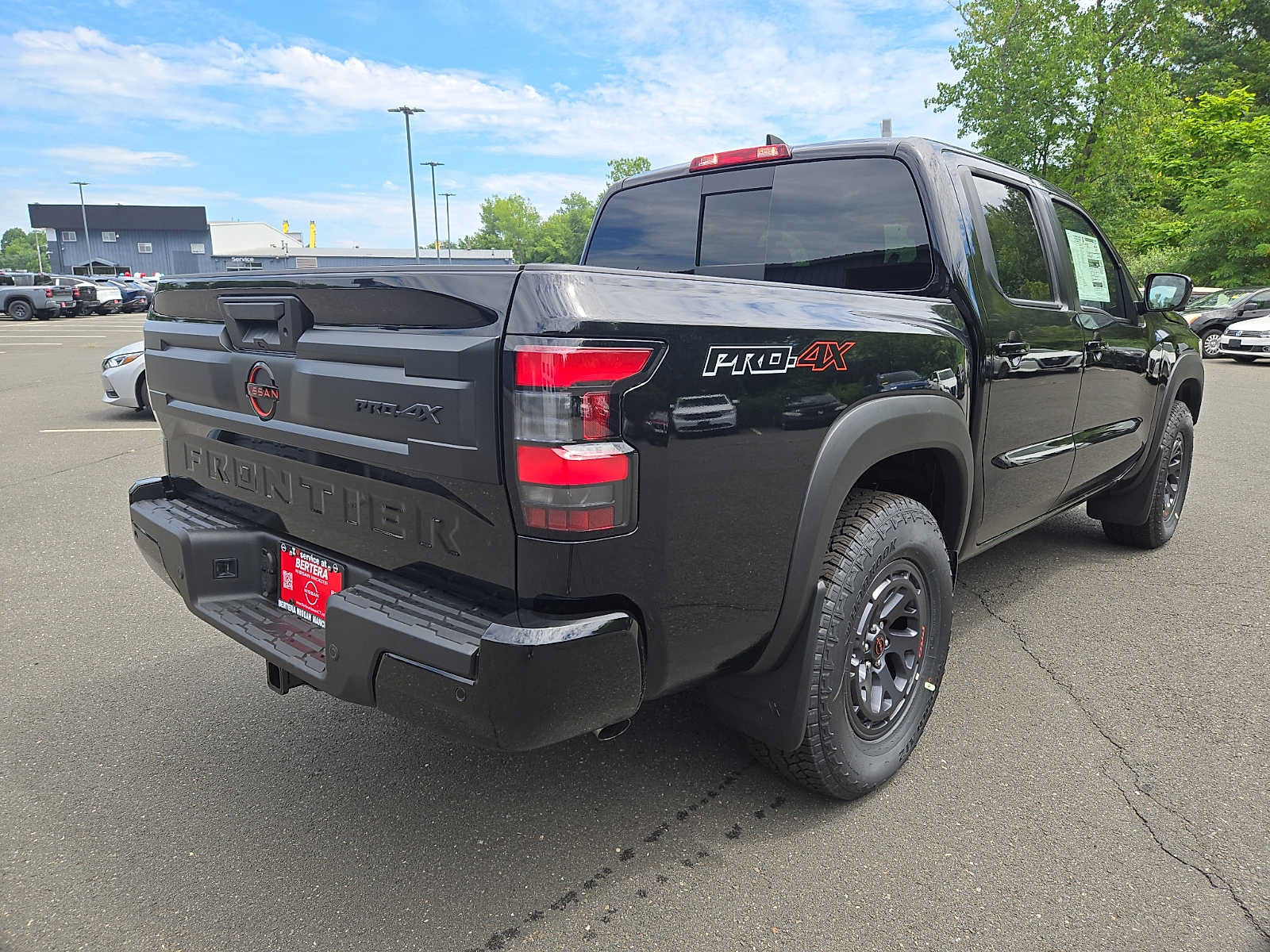 New 2026 Nissan Frontier PRO-4X w/ Pro-4x Convenience Package AWD/4WD image 4