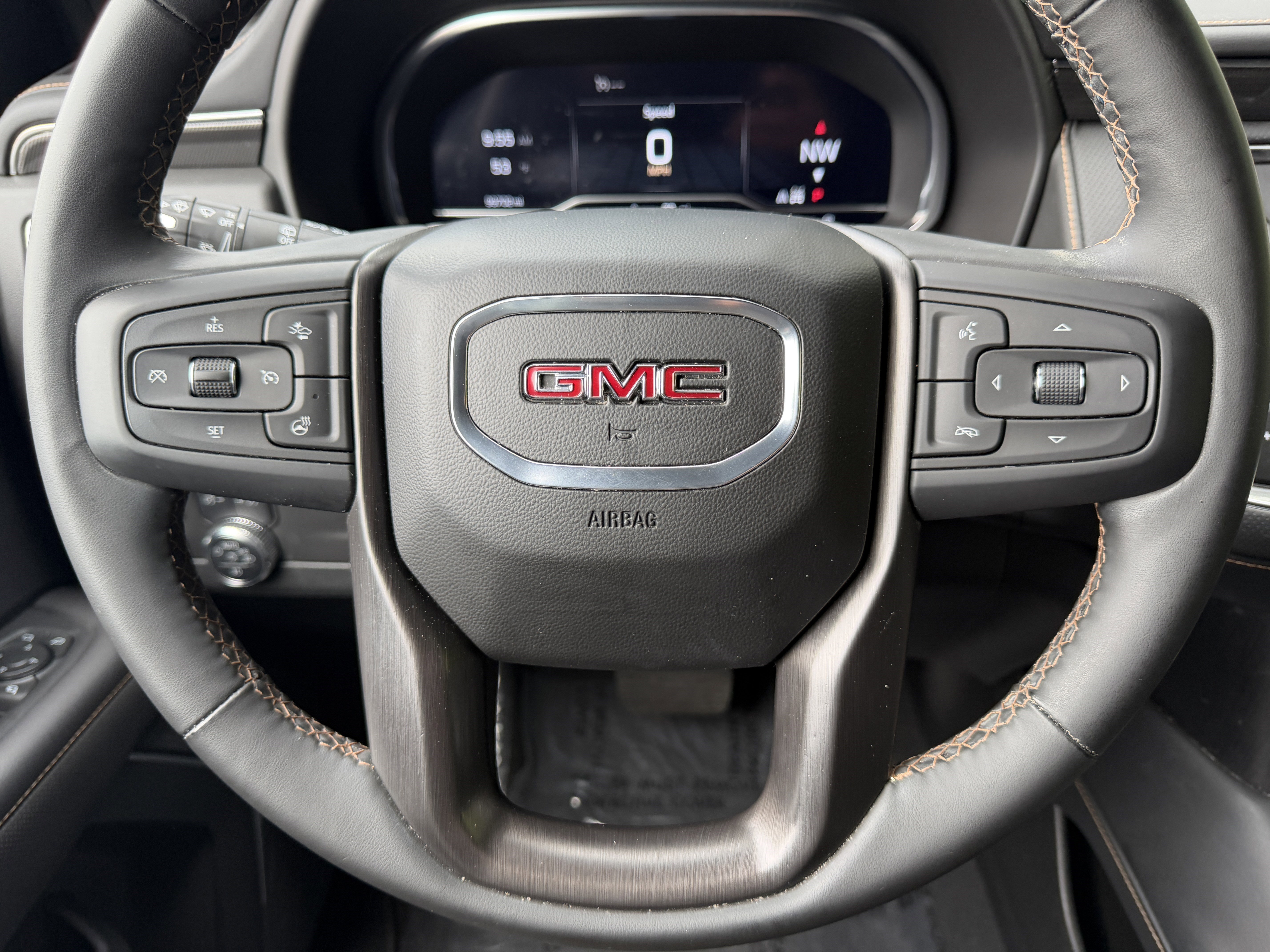 Used 2024 GMC Yukon XL AT4 w/ Technology Package AWD/4WD image 37