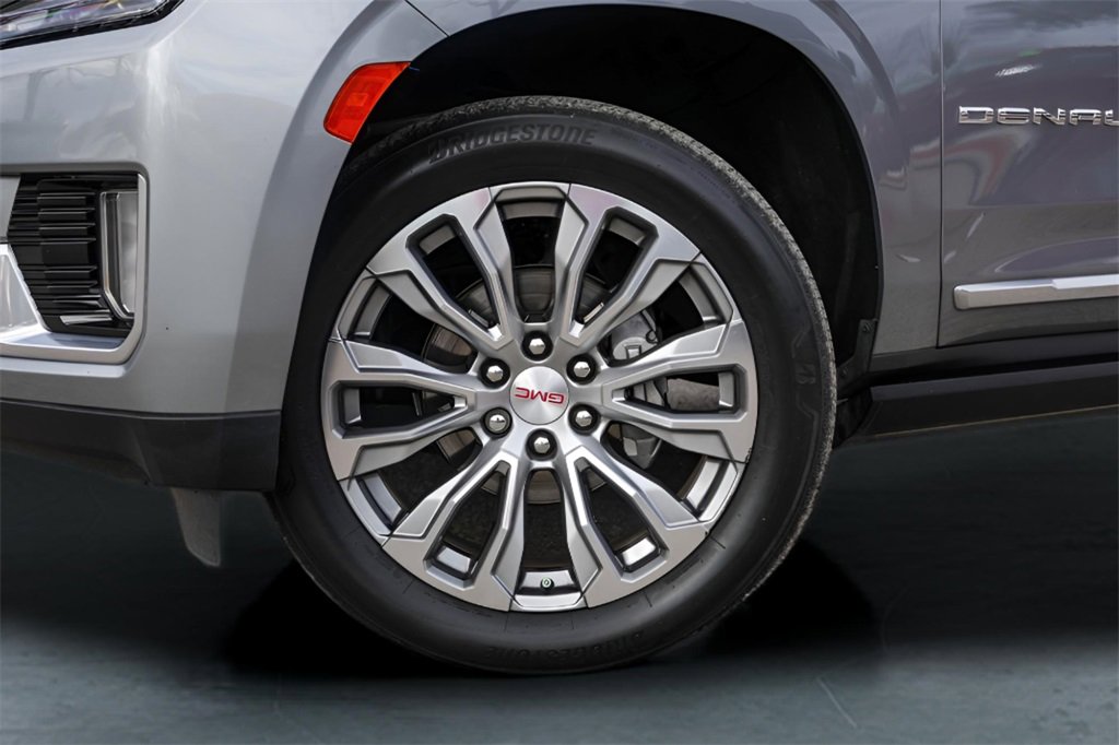 Used 2023 GMC Yukon XL Denali w/ LPO, Floor Liner Package image 4