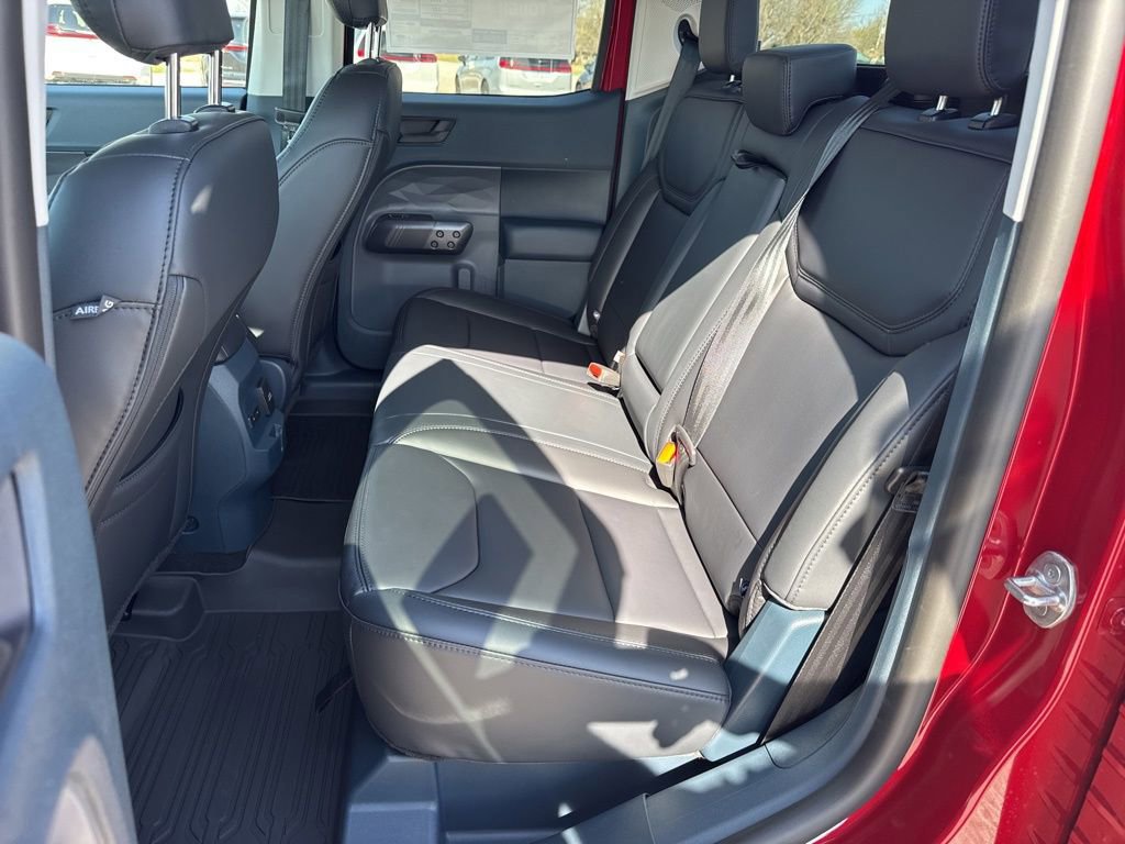 New 2026 Ford Maverick Lariat w/ Black Appearance Package image 16