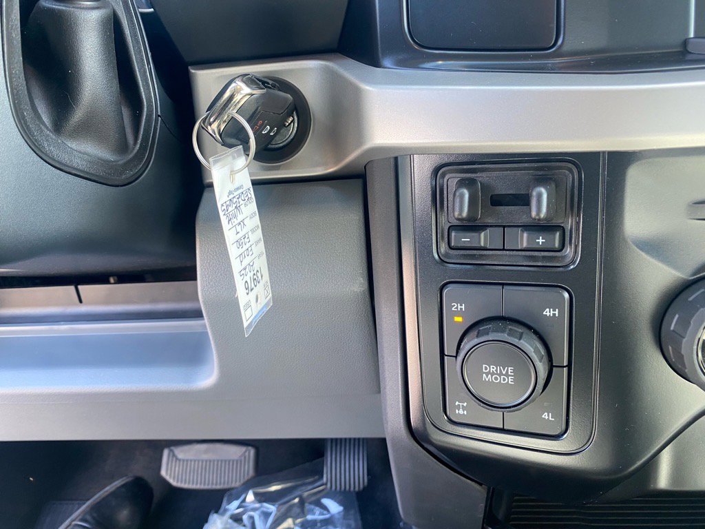 New 2025 Ford F250 XLT image 23