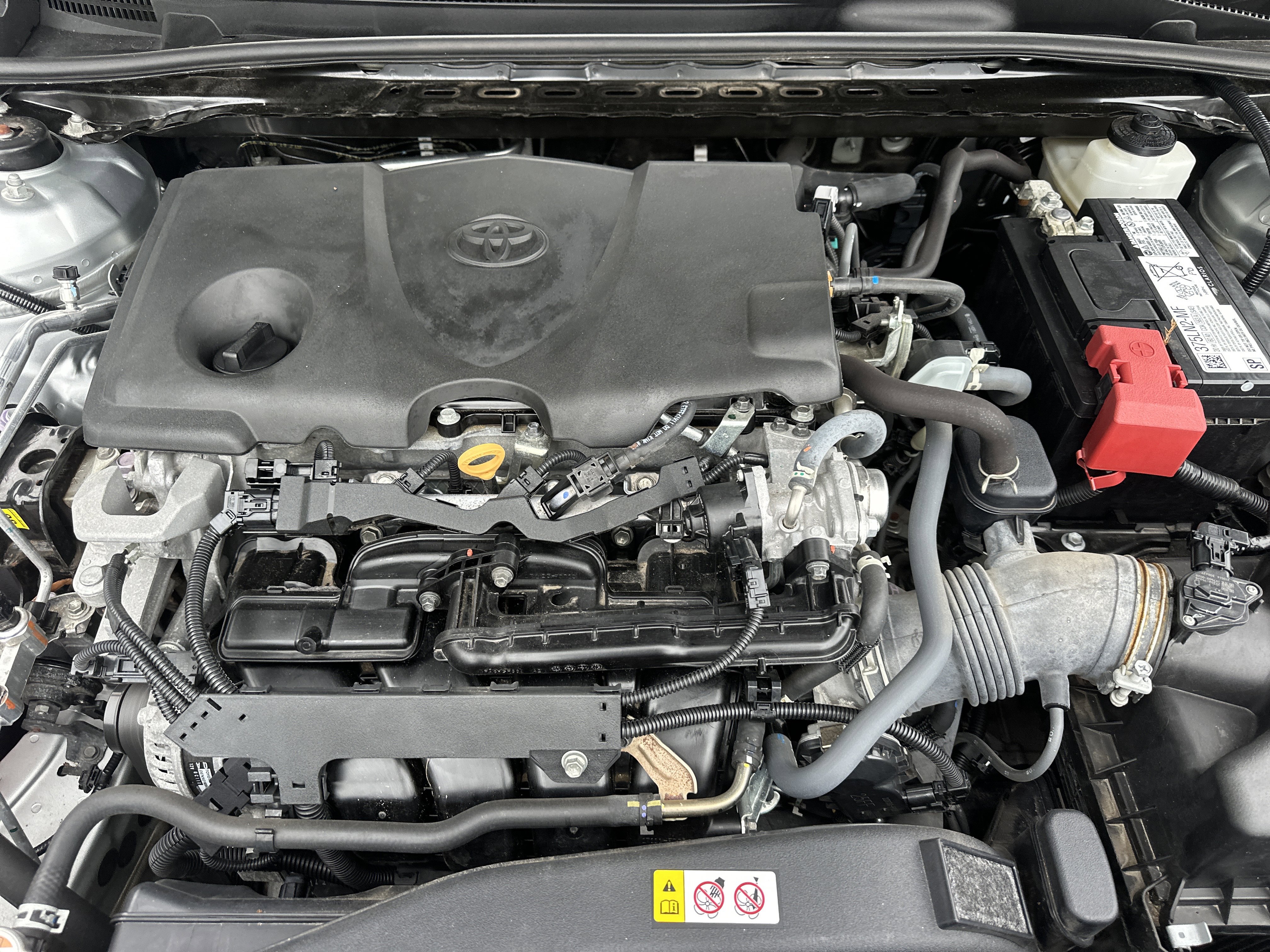 Used 2022 Toyota Camry XSE FWD image 9