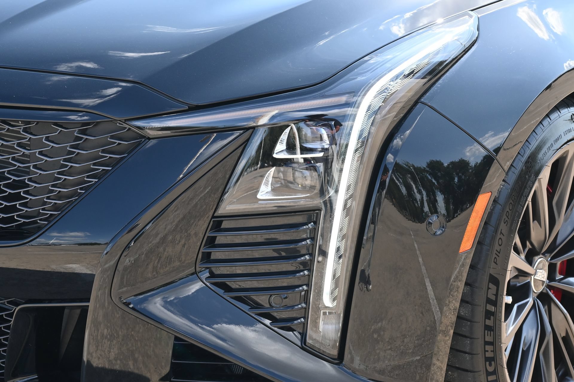 Certified 2025 Cadillac CT5 V Blackwing w/ Super Cruise 1 Package RWD image 26
