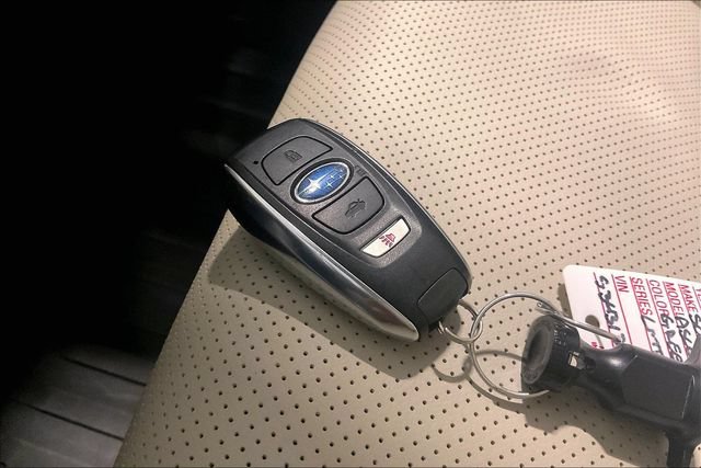 Used 2025 Subaru Ascent Limited AWD/4WD image 11