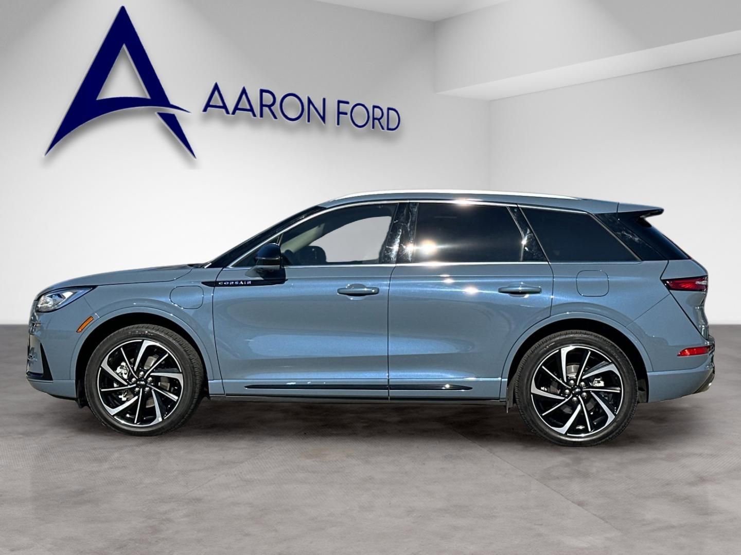 Used 2024 Lincoln Corsair Grand Touring w/ Equipment Group 301A image 3