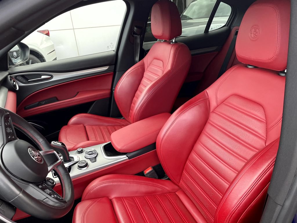 Used 2021 Alfa Romeo Stelvio Ti Sport AWD/4WD image 10