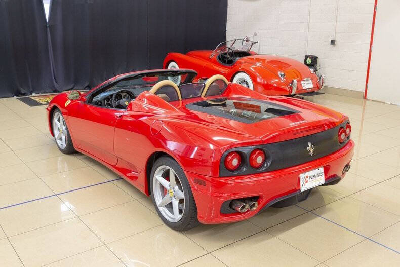 Used 2005 Ferrari 360 Spider RWD image 11