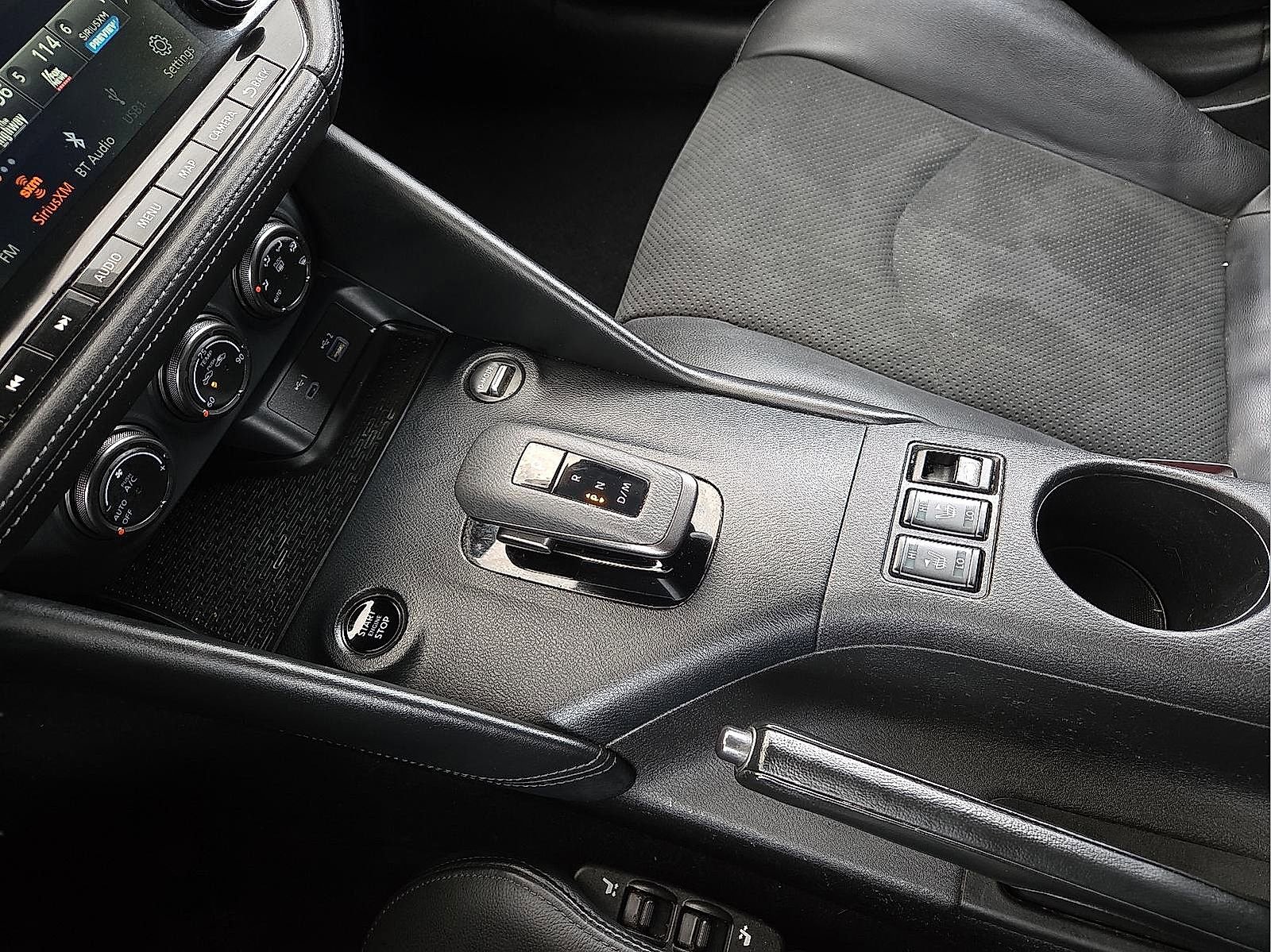 Used 2024 Nissan Z Performance w/ Floor Mat Package RWD image 25