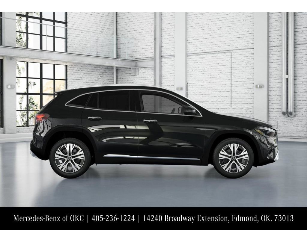 Used 2025 Mercedes-Benz GLA 250 4MATIC image 16