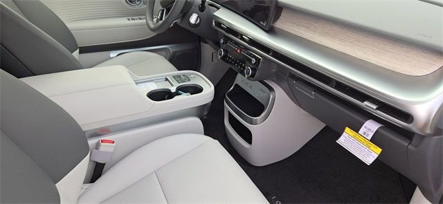 New 2026 Hyundai Ioniq 9 Limited image 13