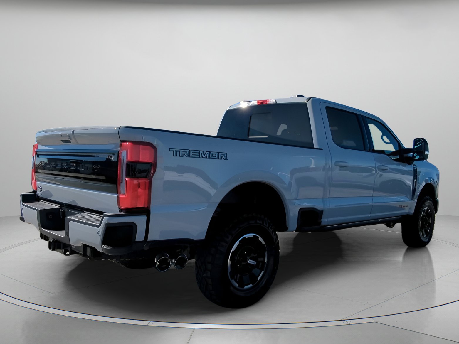 New 2026 Ford F250 Platinum w/ Tremor Off-Road Package image 30