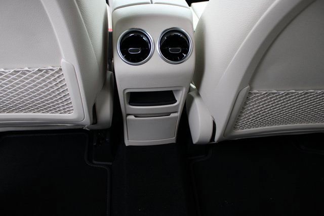 New 2025 Mercedes-Benz GLB 250 4MATIC image 35