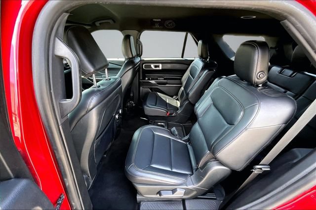 Used 2020 Ford Explorer XLT w/ Equipment Group 202A RWD image 22