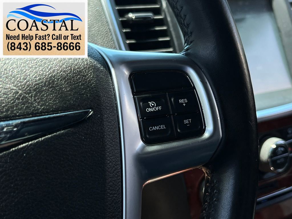 Used 2014 Chrysler 300 S RWD image 22