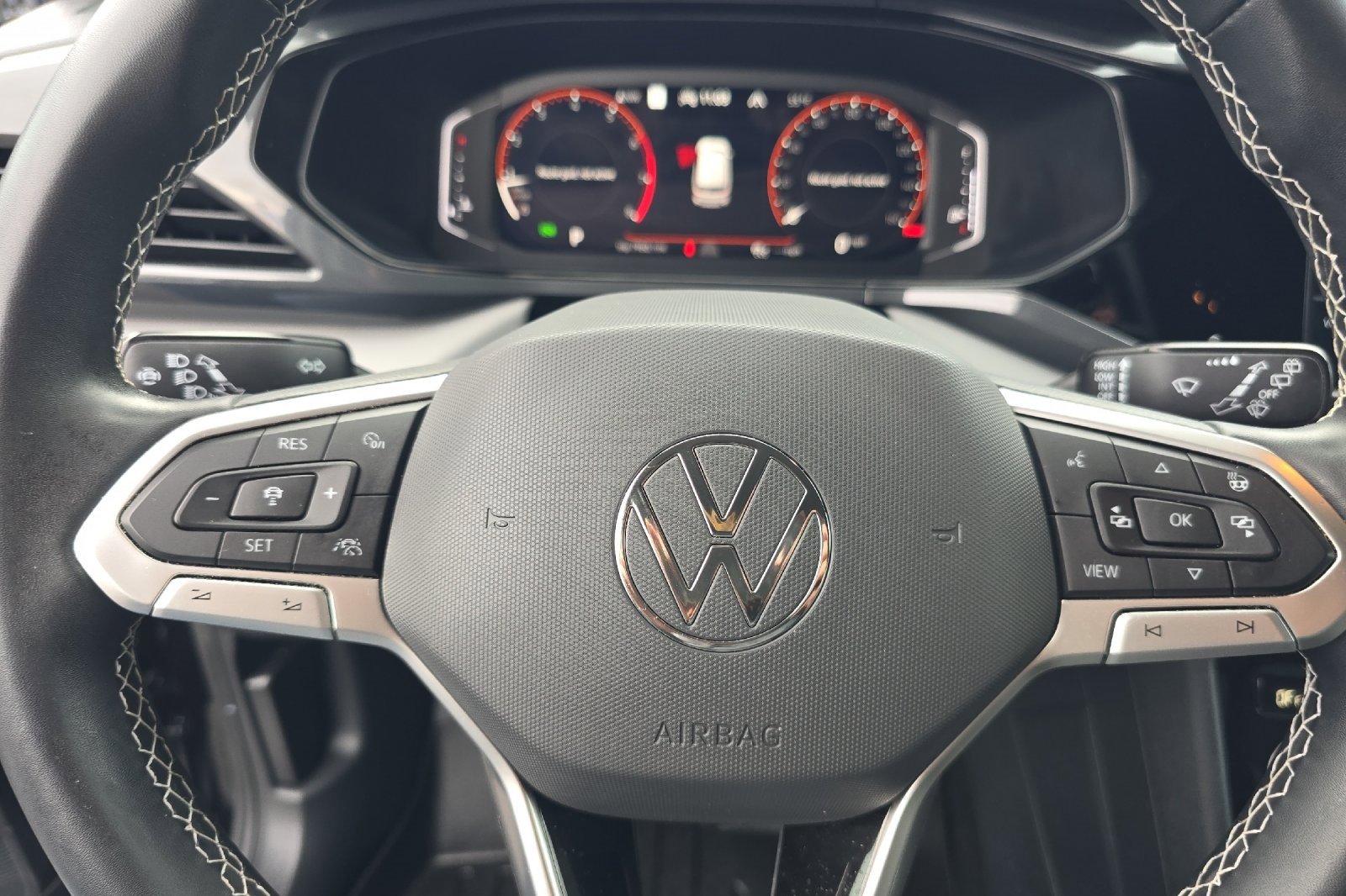 Used 2022 Volkswagen Taos SEL image 22