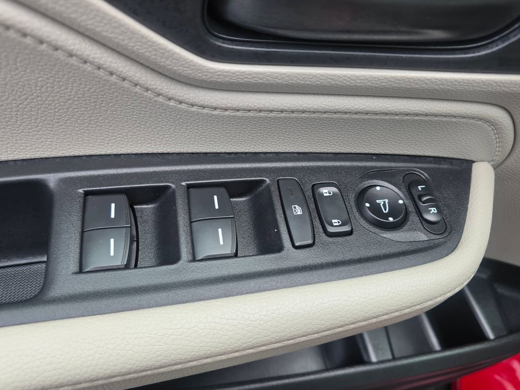 Used 2025 Honda Odyssey EX-L image 18