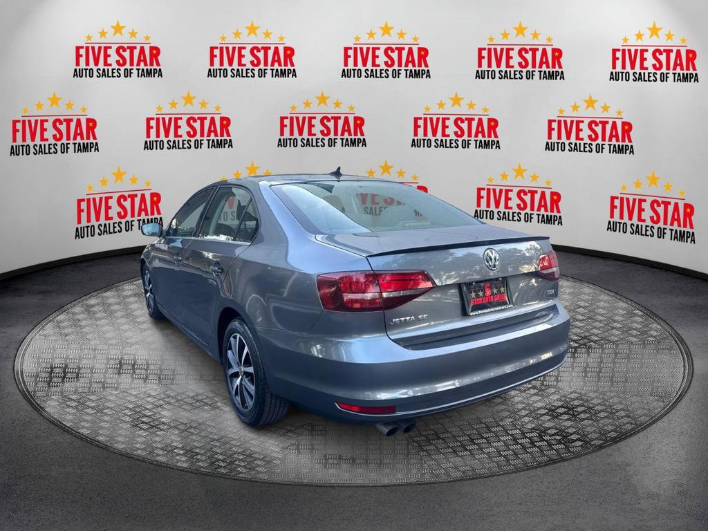Used 2017 Volkswagen Jetta SE FWD image 5