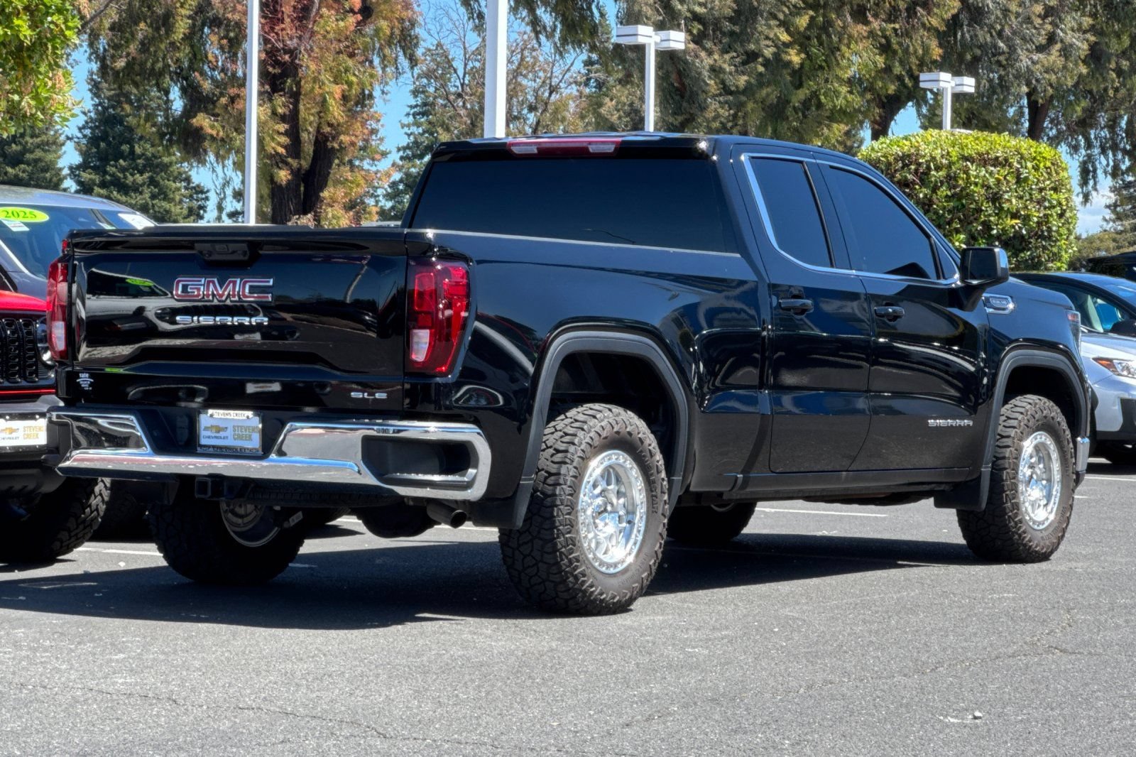 Used 2024 GMC Sierra 1500 SLE RWD image 5