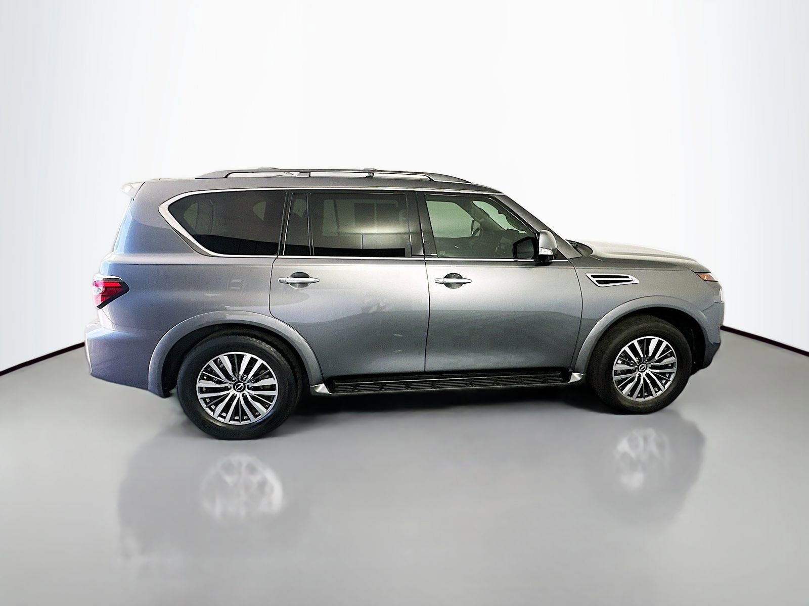 Used 2023 Nissan Armada SL w/ Captain's Chairs Package AWD/4WD image 8