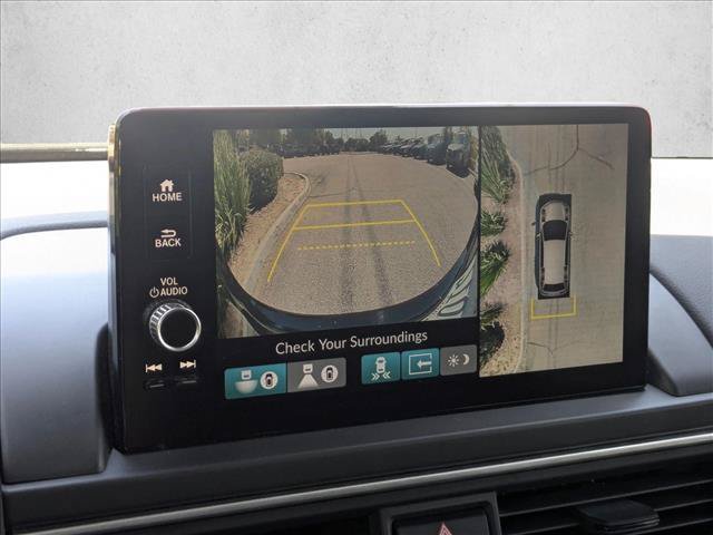 Used 2025 Honda Pilot Elite image 13
