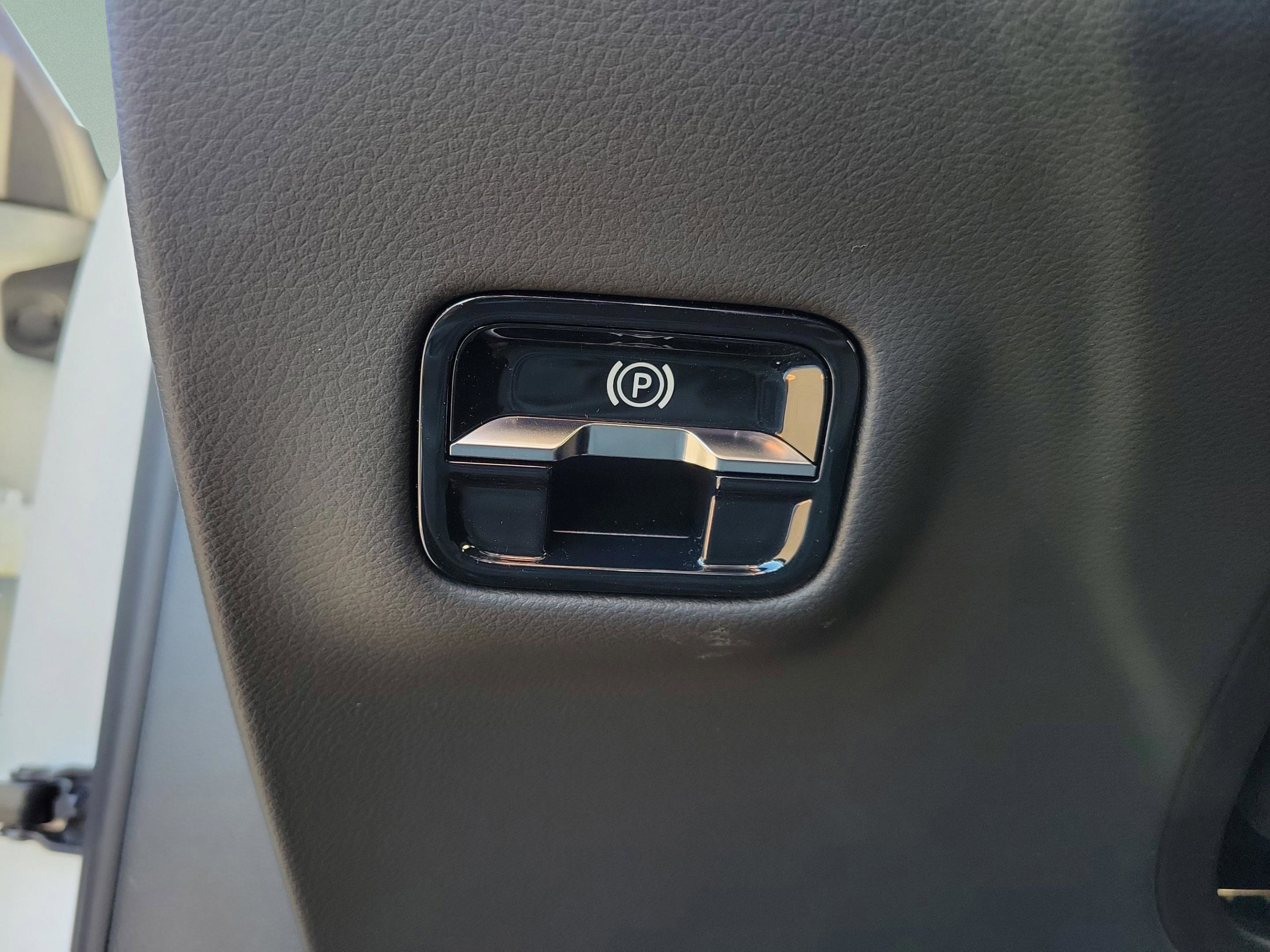 Certified 2026 Mercedes-Benz E 350 Sedan image 8
