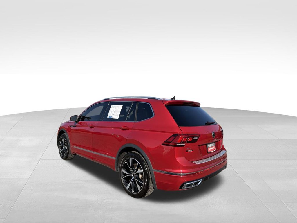 Used 2024 Volkswagen Tiguan SEL R-Line AWD/4WD image 6