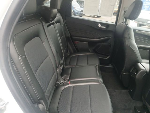 Certified 2022 Ford Escape Titanium w/ Class II Trailer Tow Package image 53