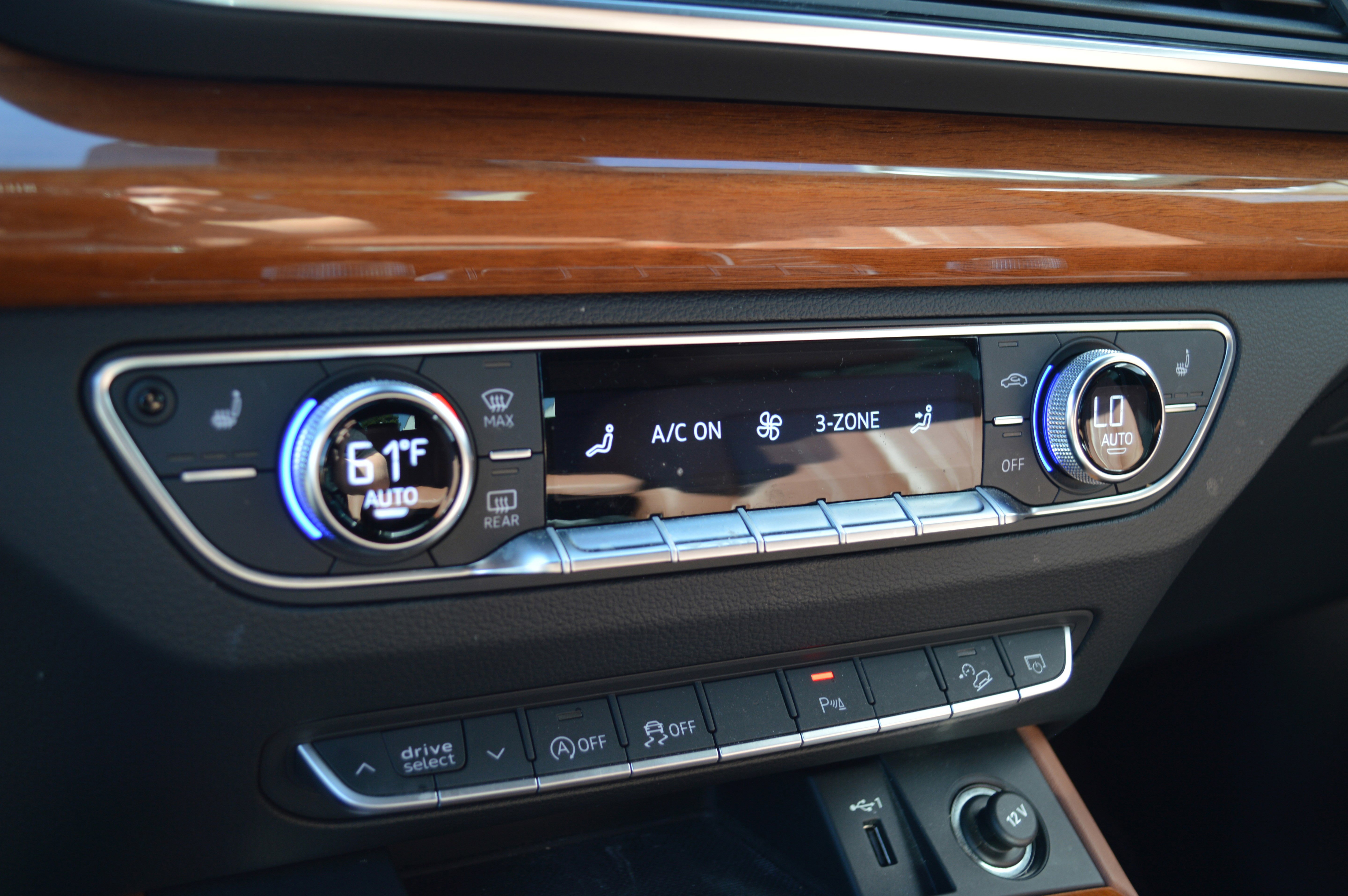 Used 2021 Audi Q5 Premium Plus w/ Premium Plus Package image 22