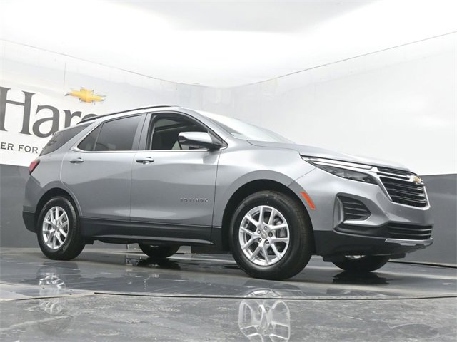 Used 2024 Chevrolet Equinox LT w/ LPO, Floor Liner Package image 2