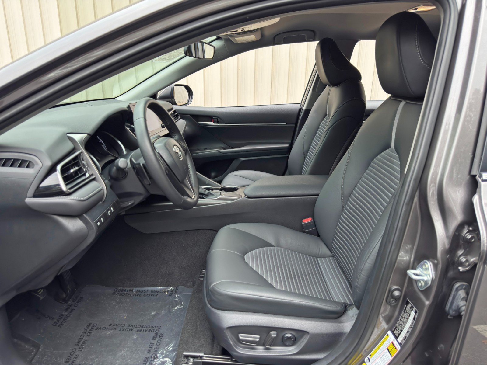 Used 2024 Toyota Camry SE FWD image 14