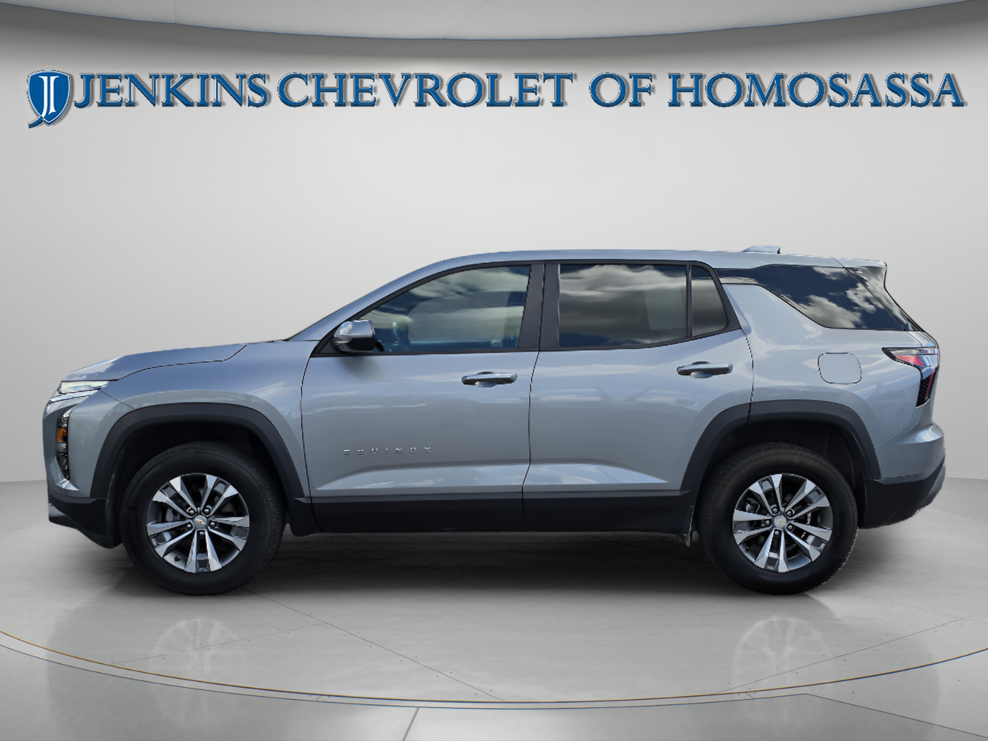 Used 2026 Chevrolet Equinox LT FWD image 9