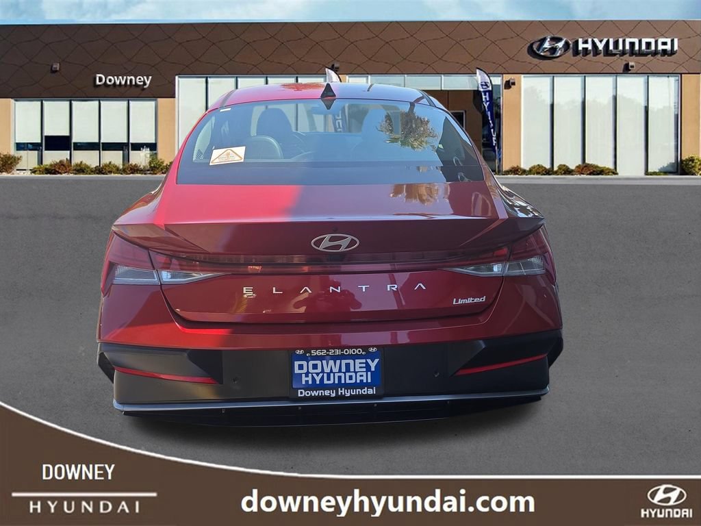 Used 2024 Hyundai Elantra Limited FWD image 4