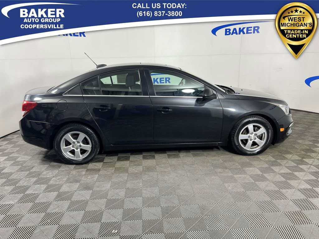 Used 2015 Chevrolet Cruze LT w/ Sun And Sound Package image 9